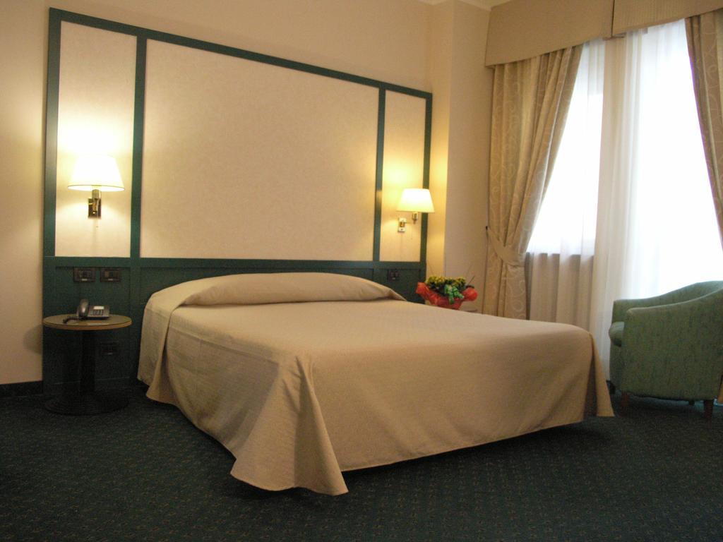 Hotel Smeraldo Torino 外观 照片